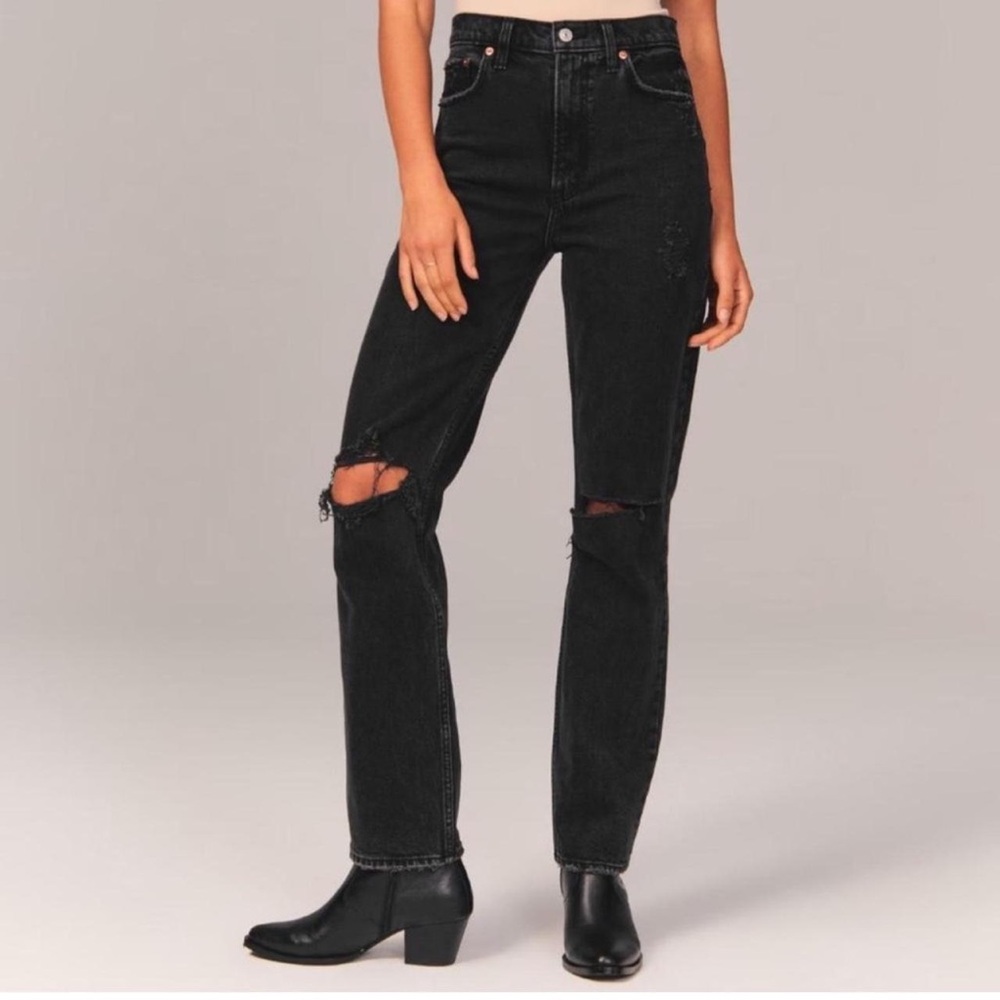 Abercrombie & Fitch 90s Straight Ultra High Rise Black Distressed Jeans Size 27